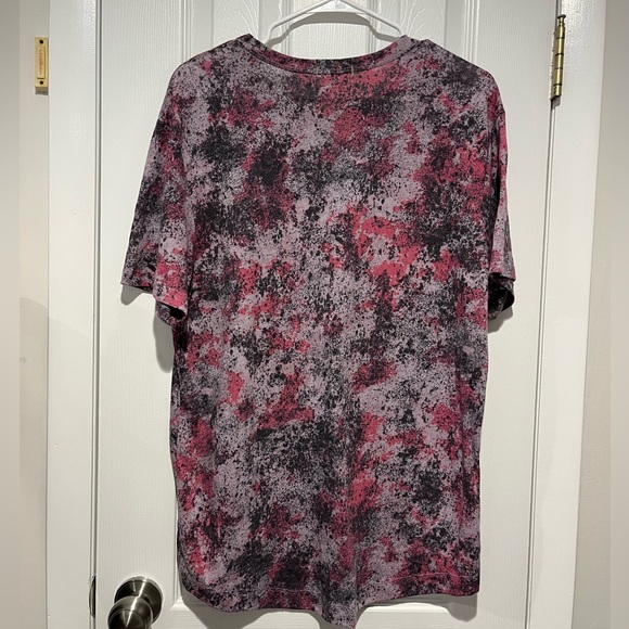 NWT-Men's Eco-Jersey Shirttail Printed T-Shirt
ALTERNATIVE sz.M - Picture 3 of 5